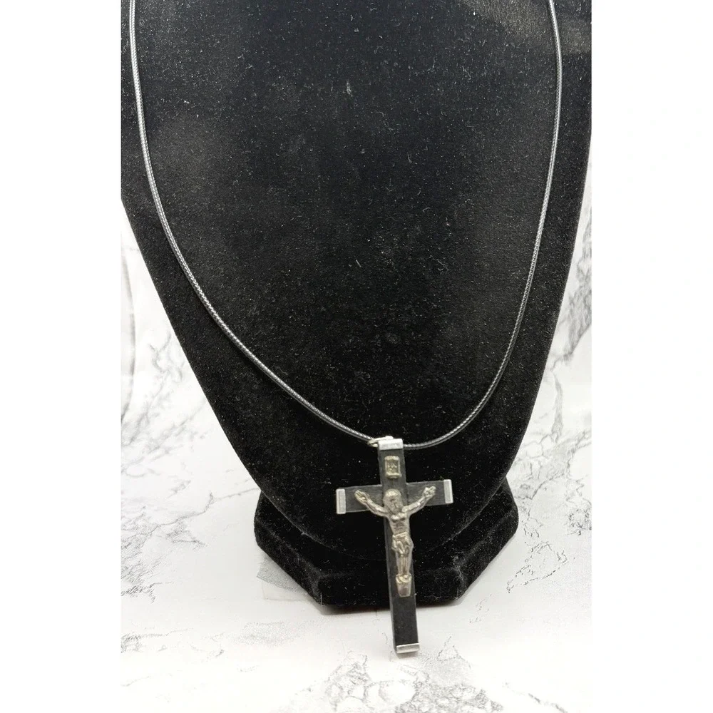 Vintage Italian Wooden Crucifix‎ Necklace Gold Tone Corpus Cross Catholic 20